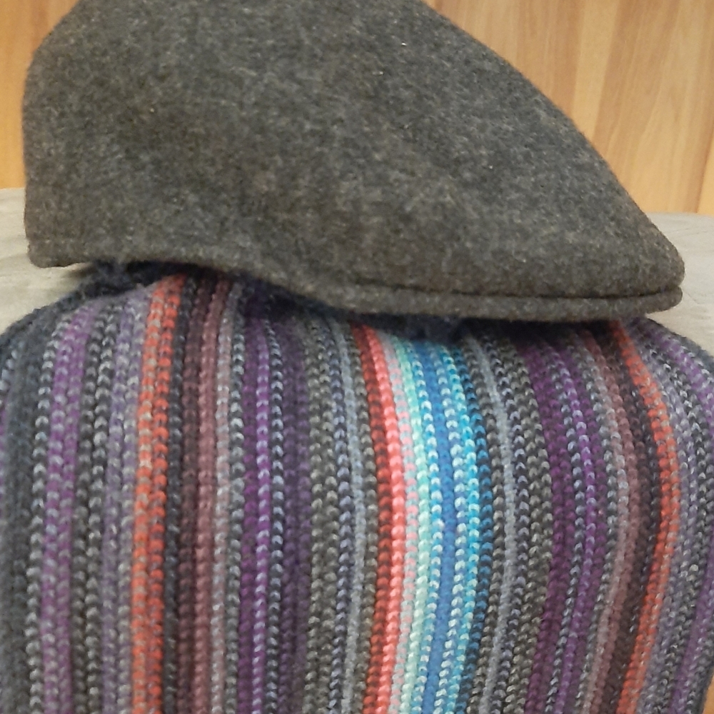 Kangol Wool Flat Cap & Wm Brunton Lambswool Scarf